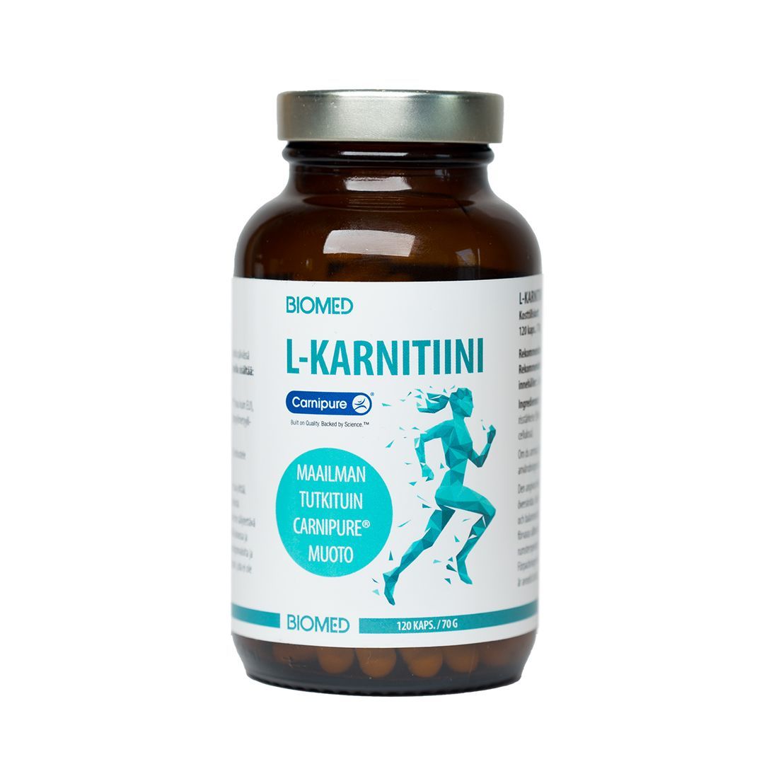 Biomed Carnipure® L-Karnitiini, ruskea muovipullo valkoisella kierrekorkilla, pinta mattaa, sylinterin muotoinen etikettivarustelu edessä; etiketissä "L-KARNITIINI" Biomed-brändillä groteskifontilla, sininen juoksevan hahmon kuvitus ja suomenkielistä tekstiä; ilmoittaa 120 kapselia; tuote kuvattu valkoista taustaa vasten, ei ihmisiä eikä käsiä näkyvissä.