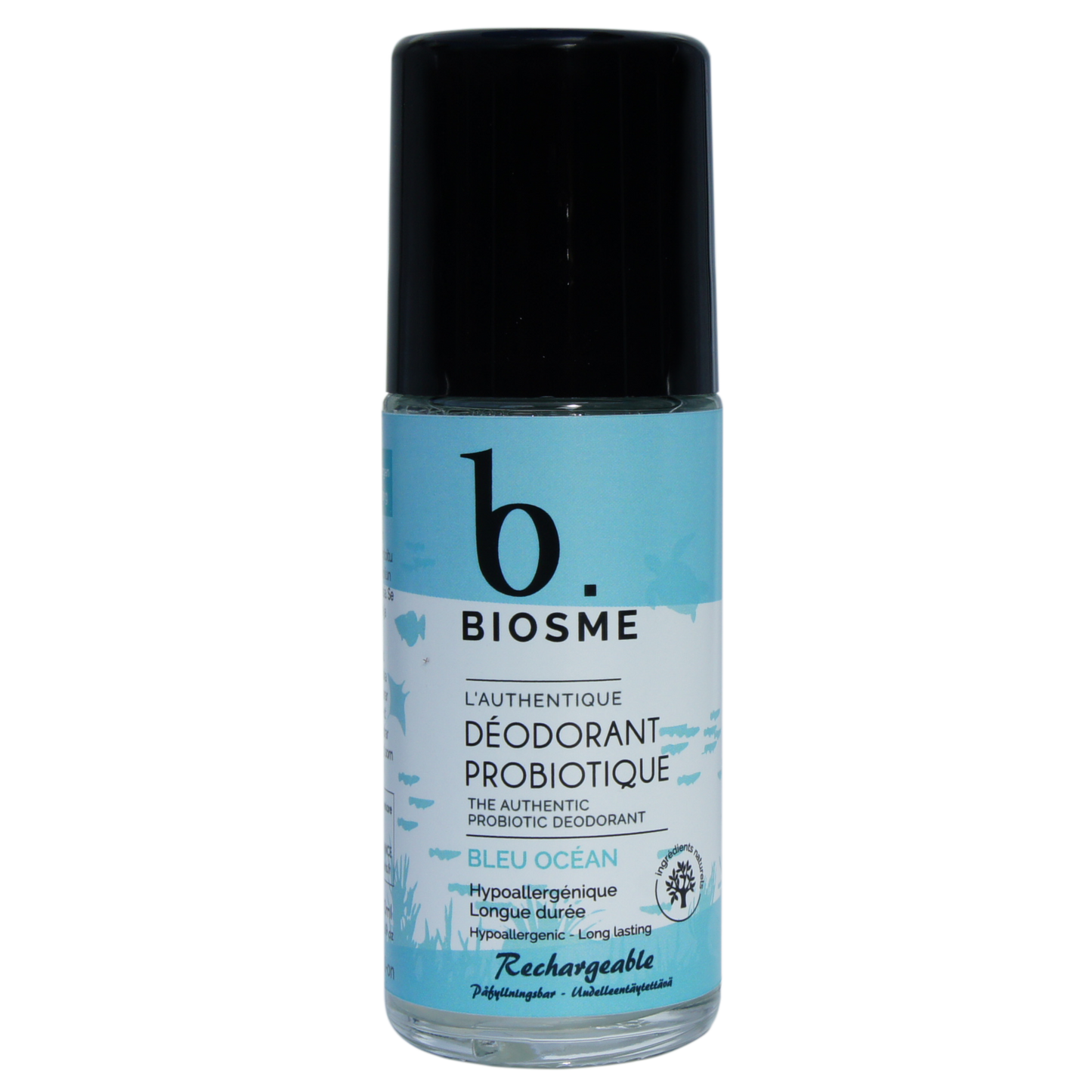 Biosme Roll-On Deodorantti Bleu Ocean; pullo BIOSME-probioottideodoranttia tekstillä Bleu Océan, sinisen ja valkoisen väristä muotoilua; sylinterin muotoinen pullo mattapinnalla ja valkoisella korkilla; etikettiteksti pääosin groteskia; luettavissa tiedot: hypoallergeeninen, pitkäkestoinen, ladattava, edistyneet probiootit hajusuojaksi; tausta valkoinen ilman muita esineitä tai ihmisiä.