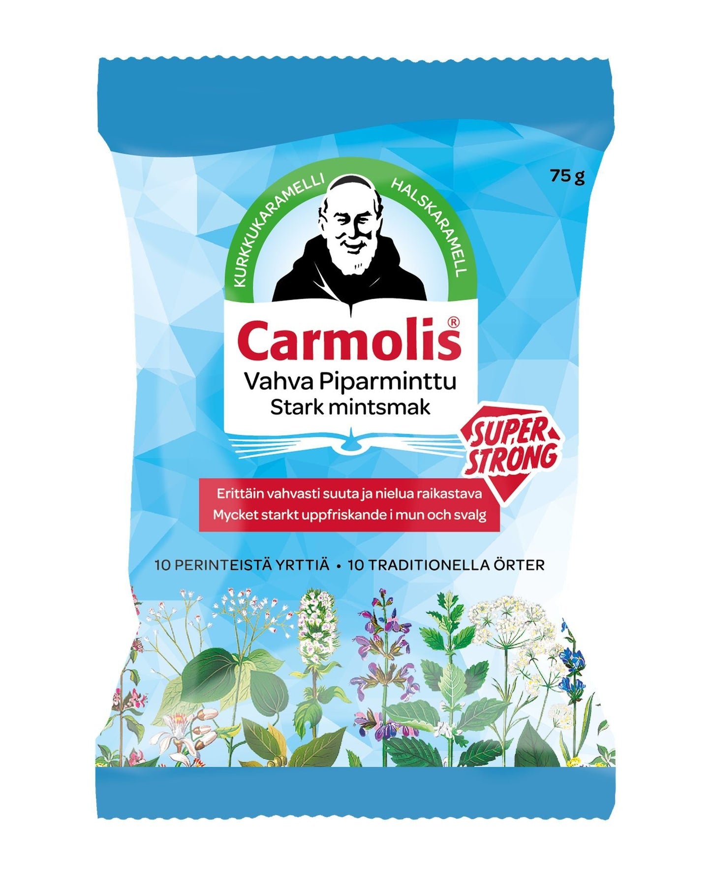 Carmolis Yrttikaramelli Vahva Piparminttu; sininen ja valkoinen pussi Carmolis Super Strong -yrttikaramelleja, alaosassa kuvitettuja yrttejä ja yläosassa miehen muotokuva; suomen- ja ruotsinkielinen teksti korostaa tuotteen raikastavaa piparminttumakua; suorakaiteen muotoinen pussi, mattapinta; brändi- ja tuotenimi lihavoidulla groteskilla; kuva vaalealla, tasaisella taustalla keskitettynä ja suoraan edestä, ei ihmisiä tai käsiä.