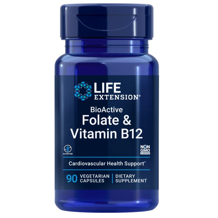 Life Extension BioActive Folate & Vitamin B12; sylinterin muotoinen sininen muovipullo mattapinnalla, valkoinen etiketti ja sininen kierrekorkki; etiketissä lihavoitua sans-serif- ja serifikirjasinta pääosin sinisellä ja mustalla tekstillä; luettavissa brändi, tuotenimi, kapselimäärä, GMO-vapaus- ja gluteenittomuuskuvakkeet sekä maininta sydän- ja verisuoniterveyden tuesta; pelkistetty studiotausta, ei ihmisiä tai käsiä; sisältää 90 kasvipohjaista kapselia.