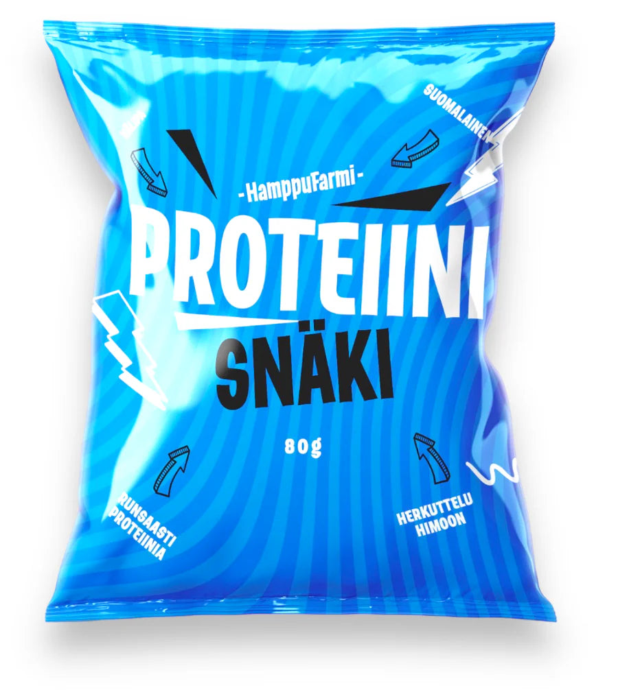 Hamppufarmi ProteiiniSnäki; sininen pussi, 80 g, merkitty valko-mustin tekstein, lihavoituin salamakuvioin ja suomenkielisin sanoin, jotka ilmoittavat tuotteen olevan runsasproteiininen välipala; pinta on mattapintainen ja pakkauksen taustalla aaltoviivoja ja nuolia; typografia on pääosin lihavoitua groteskia; ei ihmisiä tai käsiä näkyvissä, tuote kuvattu eristetyssä studiokuvassa.