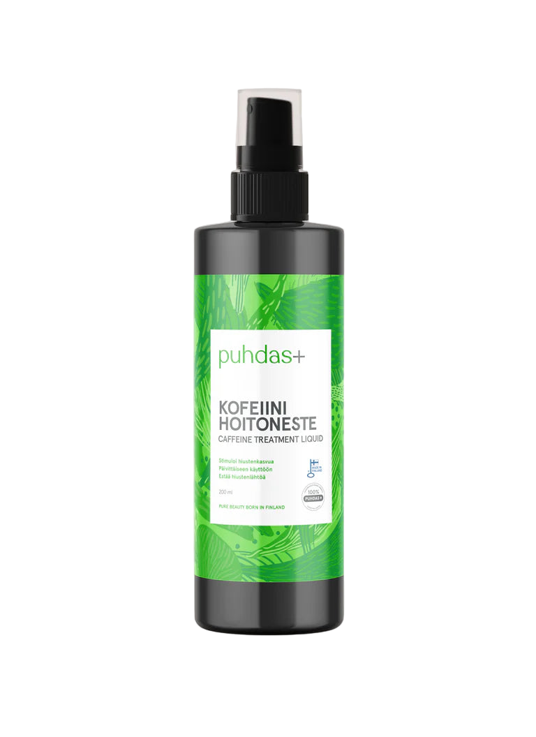 Puhdas+ Kofeiini Hoitoneste; musta mattapintainen muovipullo, vihreä ja valkoinen suorakaiteen muotoinen etiketti lihavoiduin groteskikirjaimin puhdas+ KOFEIINI HOITONESTE Caffeine Treatment Liquid; pullossa suihkekorkki, kuvattu pystyssä valkoisella taustalla; ei ihmisiä tai toimintaa kuvassa.