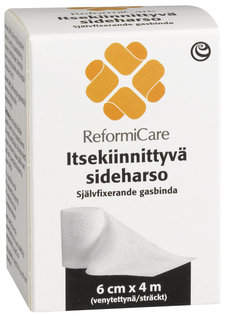 ReformiCare Itsekiinnittyvä Sideharso; valkoinen rasia ReformiCare-itsekiinnittyvää sideharsoa, teksti suomeksi ja ruotsiksi, etiketissä valokuva rullatusta valkoisesta sideharsosta ja oranssi logo; rasia suorakaiteen muotoinen mattapintaisella pakkauksella ja lohkomaisella tikkukirjasimella tuotetiedoille; mitat ”6 cm x 4 m” selkeästi painettuna; ei ihmisiä tai käsiä näkyvissä; kuvattu tasaisella taustalla suorassa tuotekuvassa.