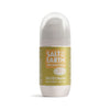 Salt of the Earth Roll-On Deodorantti Neroli & Appelsiininkukka: keltainen etiketti sylinterimäisessä muovipullossa, jossa mattapinta ja pyöristetty valkoinen korkki, pieni koko; etiketissä selkeä moderni groteskiteksti tuoksulle "Neroli & Orange Blossom" sekä maininta "100% Natural Origin" ja täytettävyydestä; tuote seisoo pystyssä valkoista taustaa vasten, ei ihmisiä tai rekvisiittaa näkyvissä.