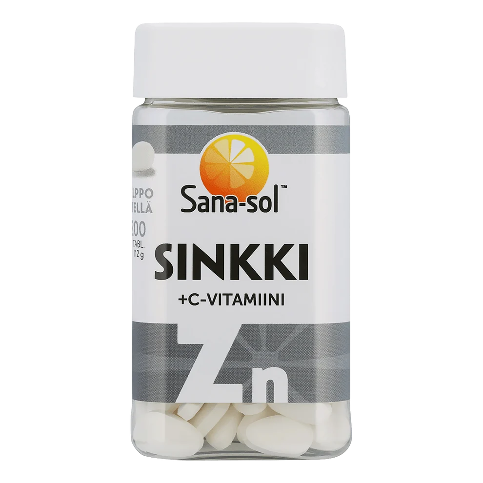 Sana-sol Sinkki + C-vitamiini -tabletit; lieriömäinen läpinäkyvä pullo, valkoinen muovikorkki, kiiltävä etiketti jossa appelsiinilohkokuvitus; tuotenimi lihavoiduin suuraakkosin; pullon sisällä näkyy valkoisia soikeita tabletteja; tuote kuvattu vaalealla taustalla, tavanomainen studiokuva.