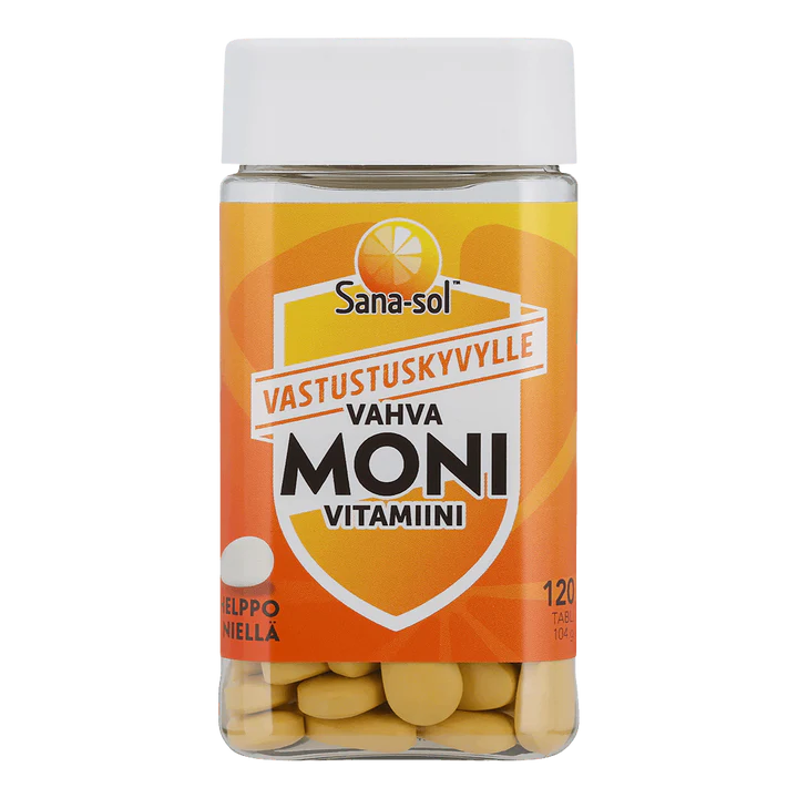 Sana-sol Vahva Monivitamiini; pullo oranssilla etiketillä ja valkoisella muovikannella, sylinterinmuotoinen mattapintainen; pääetiketti oranssi mustalla ja valkoisella groteskitekstillä, suomenkielinen teksti mainitsee 120 keltaista monivitamiinitablettia; ei ihmisiä tai käsiä kuvassa; neutraali tausta, lähikuva tuotteesta.