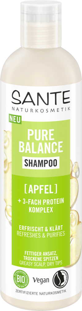 Sante Pure Balance Shampoo; pullo omenauutteella rikastettua shampoota, merkitty raikastavaksi ja puhdistavaksi, sopii rasvoittuvalle hiuspohjalle ja kuiville latvoille; pullo on korkea ja sylinterinmuotoinen mattapinnalla, pääosin valkoinen turkoosein ja vihrein korostein; groteskikirjasinta etiketissä; vegaani-, luomu-, eläinkokeeton- ja sertifioitu luonnonkosmetiikkamerkintä näkyvissä; tuote kuvattu neutraalilla taustalla.