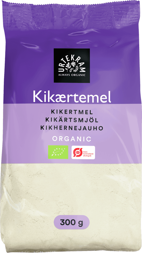 Urtekram Luomu Kikhernejauho; 300 gramman pussi Urtekram-luomukikhernejauhoa violetilla mattaetiketillä, selkeä monikielinen teksti ja luomusertifiointilogo; pakkaus suorakulmainen ja paperinen; tuotenimi lihavoidulla groteskikirjasimella, pienempi teksti alla; pussi pystyssä vaalealla taustalla; ei ihmisiä tai käsiä näkyvissä.
