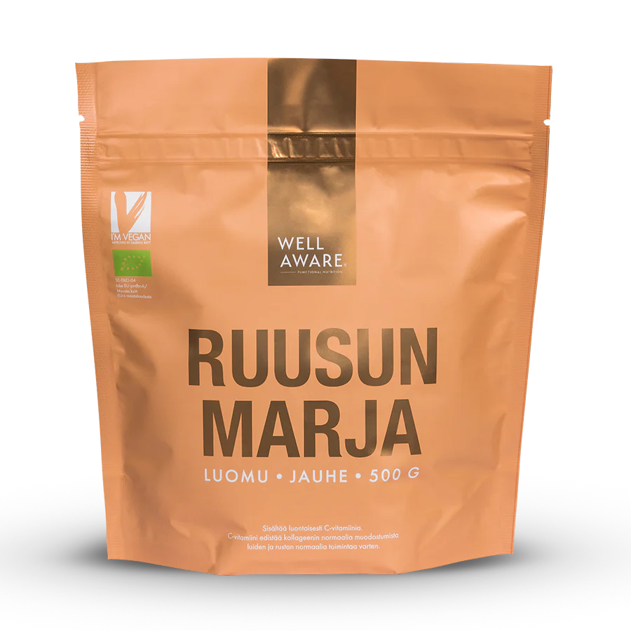 Oranssi uudelleensuljettava pussi, jossa lukee Well Aware RUUSUN MARJA LUOMU JAUHE 500g sekä vihreä vegaanilogo vasemmassa yläkulmassa, esiteltynä yhtenäisellä valkoisella taustalla; pussi mattapintainen ja seisoo pystyssä lämpösaumatuin reunoin; teksti lihavoitua ja groteskia, valkoisena ja vihreänä; ei ihmisiä tai muita esineitä näkyvissä.