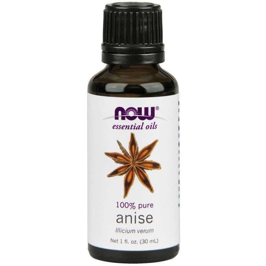 NOW Anisöljy -eteerinen öljy, 1 fl. oz.; sylinterimäinen lasipullo mustalla muovikorkilla; valkoisessa kiiltävässä etiketissä NOW-logo, teksti "100% pure anise (Illicium verum)" sekä tähtianiskuvitus selkeällä tekstausvapaalla kirjasimella; kuvattu valkoista taustaa vasten ilman ihmisiä tai käsiä.