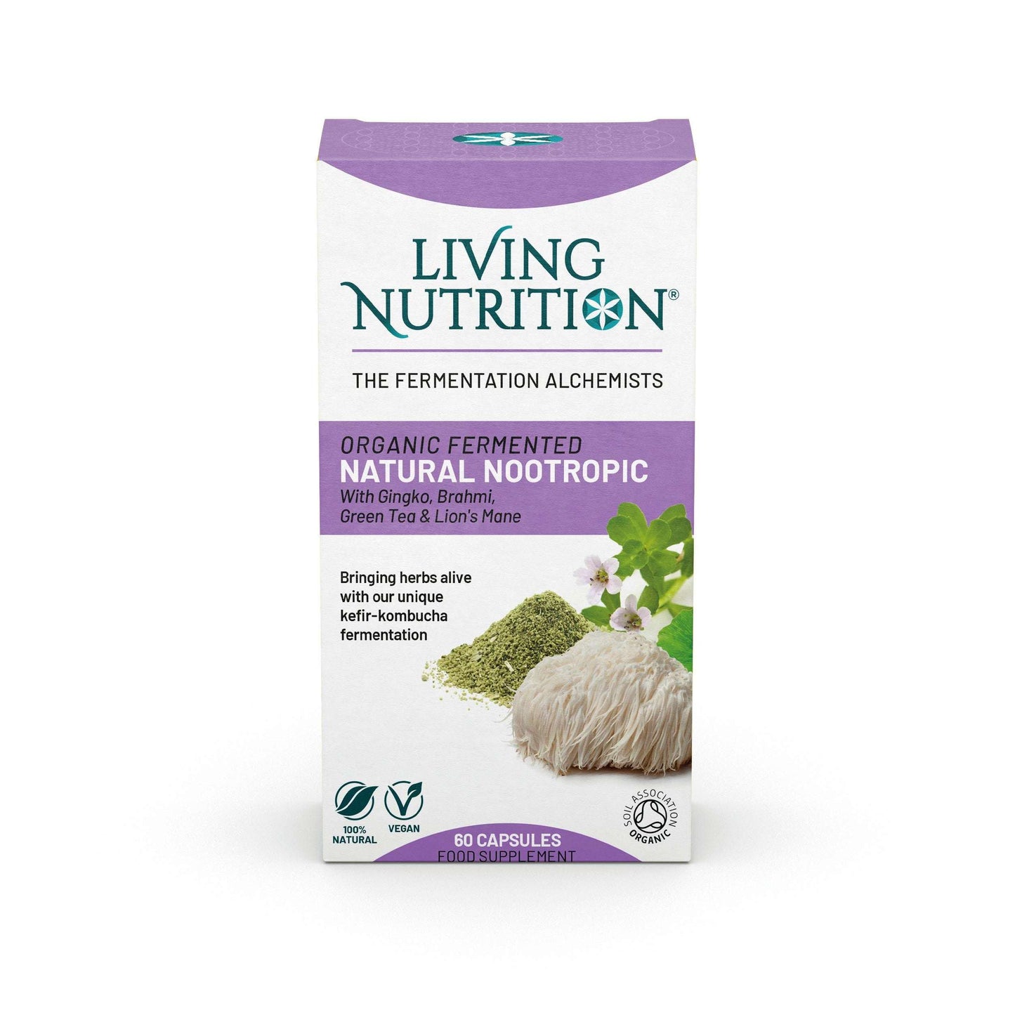 Living Nutrition Natural Nootropic; laatikko Living Nutrition Organic Fermented Natural Nootropic -kapseleita, kuvituksena vihreää teejauhetta ja siilitatti-sientä; laatikko suorakulmainen mattavalkoisena ja vihreänä; serifi- ja groteskikirjasin etiketissä, näyttäen tuotenimen ja keskeiset ominaisuudet: nootrooppinen, vegaaninen, luonnollinen, fermentoitu; ei ihmisiä tai käsiä kuvassa, yksinkertainen studiotausta, lähikuva.