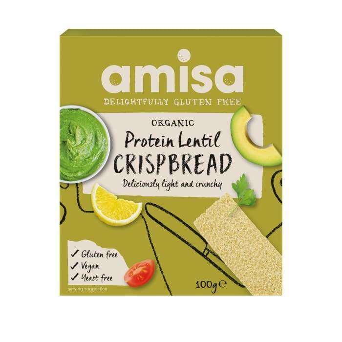 Amisa Organic Protein Lentil Crispbread, gluteeniton, vegaaninen, hiivaton; mattapintainen pahvirasia, jossa kuva näkkärileivistä avokadolla, tahnalla ja tomaattiviipaleella; etusivulla teksti proteiinipitoisista linsseistä ja nettopaino 100 g; groteskityyppiä eri kokoisina; valkoinen tausta, ei rekvisiittaa tai ihmisiä.