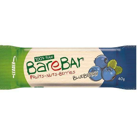 BareBar Mustikka -pähkinä- ja hedelmäpatukka; vihreä-sininen kääre, jossa eloisia mustikkakuvituksia; pakkauksessa merkinnät "100% Raw" ja "40g"; suorakulmainen matta kääre lihavoiduin valkoisin groteskikirjaimin, tuotenimi keskitetty, lisätekstiä alapuolella; ei ihmisiä tai taustaelementtejä; lähikuva tuotteesta.