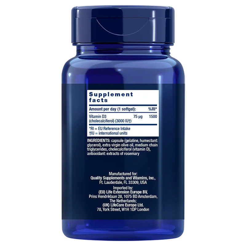 Life Extension Vitamin D3 75 mikrog; sininen ravintolisäpullo valkoisella etiketillä, joka näyttää ravintosisällön ja ainesosat; pääainesosa D3-vitamiini (kolekalsiferoli) on korostettu, etiketissä myös valmistus- ja tuontitietoja; pullo sylinterinmuotoinen mattamuovipinnalla; selkeä mustavalkoinen groteskityyppografia; pelkistetty valkoinen tausta, ei ihmisiä tai käsiä kuvassa.