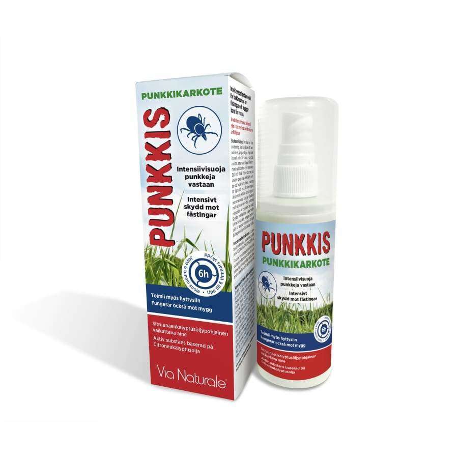 PUNKKIS Punkkikarkote -pullo ja pakkaus Via Naturalelta, suomenkielistä tekstiä ja punkkikuvitus, väitteenä 6 tunnin suoja punkkeja vastaan; muovinen suihkepullo valkoinen, sylinterimäinen kapealla kaulalla ja mattapinnalla; etiketissä lihavoitua tekstausvapaata typografiaa mustalla ja vihreällä; pahvipakkaus toistaa samat elementit; valkoinen tausta; ei ihmisiä tai käsiä näkyvissä.