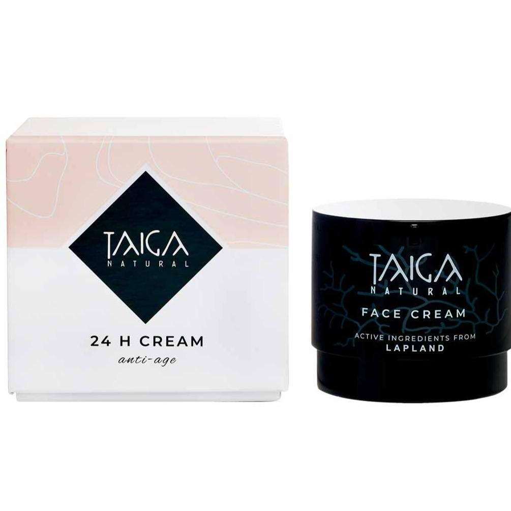 Taiga Cosmetics 24 H Voide Ikääntyvälle Iholle; Taiga Natural -24H-voide ikääntyvälle iholle, siro valkoinen rasia mustalla timanttikuvioinnilla, musta purkki valkoisin tekstein korostaen Lapista peräisin olevia vaikuttavia ainesosia; molemmissa selkeät linjat; purkki lieriömäinen mattapinnalla, erottuvaa groteskikirjasinta; asetettu neutraalia taustaa vasten; ei ihmisiä tai käsiä kuvassa.