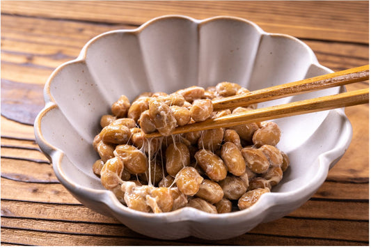 Natto on perinteinen japanilainen fermentoitu soijaruoka