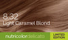 Biokap Nutricolor Delicato Kestoväri; lähikuva vaaleankaramellinvaalean tukasta tekstillä 8.32 Light Caramel Blond; pakkauksessa vihreä mattanauha alaosassa sanoin nutricolordelicato ja LIMITED EDITION valkoisin suuraakkosin; tuotetyyppi ei näkyvissä, vain sävynäyte ja etikettiteksti ilman ihmisiä tai käsiä; tausta tasainen, tiukasti rajattu näyte ja teksti.