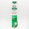 ESI Aloe Fresh Crystal Mint Hammastahna; valkoinen ja vihreä laatikko ESI Aloe Fresh Crystal Mint -hammasgeeliä, 100 ml, kuvituksena aloe vera ja kaksikielistä suomen- ja ruotsinkielistä tekstiä korostaen luonnollisia ainesosia ja kirkkaan mintun makua; suorakulmainen pahvipakkaus mattapinnalla; suuri lihava groteskikirjasin tuotenimessä, pienempää lohkotekstiä muualla; näkyvissä tuotteen tilavuus; pakkauskuva yksivärista taustaa vasten, ei ihmisiä tai rekvisiittaa.