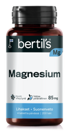 Bertils Kelasin Magnesium -pullo, 85 mg, 200 tablettia; valkoinen, sylinterimäinen ja mattapintainen muovipullo turkoosilla kierrekorkilla; etiketissä lihavoitua mustaa ja turkoosia tekstausvapaata tekstiä valkoisella pohjalla, Suomen lipun kuvake sekä lihaksia ja ruoansulatusta kuvaavia ikoneita; teksti mainitsee päivittäisen annoksen neljä tablettia; kuvattu valkoista taustaa vasten, ei ihmisiä tai käsiä näkyvissä.