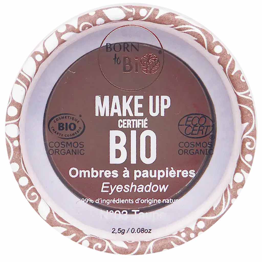 Pyöreä Born to Bio -luomiväripurkki ruskein ja valkoisin pakkauksin, merkitty MAKE UP BIO ja Eyeshadow, luomusertifikaattilogoin; muovikotelon viimeistely mattainen; luettava etiketti kertoo tuotteen painon 2,5 g eli 0,08 oz; pyöreä kotelo yksinkertaisella taustalla, ei ihmisiä tai rekvisiittaa kuvassa.