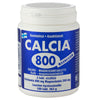 CALCIA 800 MAGNESIUM -pullo, valkoinen, 180 kalsium-magnesiumtablettia, teksti suomeksi ja ruotsiksi, pieni Suomen lipun kuva; sylinterinmuotoinen mattapintainen muovipullo kierrekorkilla