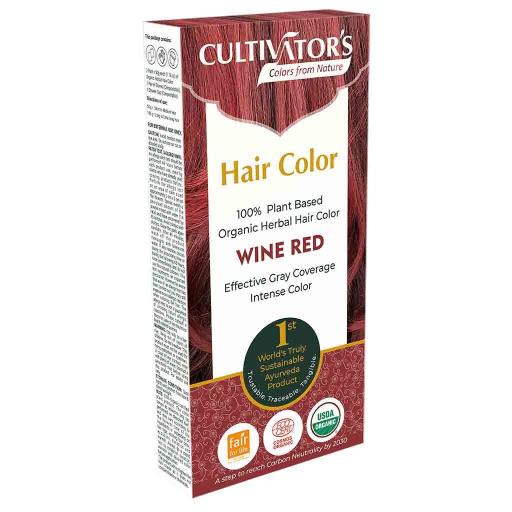 Cultivators Kasvihiusväri Wine Red -pakkaus; suorakulmainen, mattapintainen rasia viininpunaisen ja valkoisen sävyissä; etiketissä merkintöjä kasviperäisistä ainesosista, kestävyyssertifioinneista, vegaanisuudesta ja USDA Organic -laadusta sekä erinomaisesta harmaan peittävyydestä; lihavoitua tekstausvapaata tekstiä ja useita sertifiointimerkkejä; kuvattu vaaleaa taustaa vasten, ei ihmisiä tai käsiä näkyvissä.