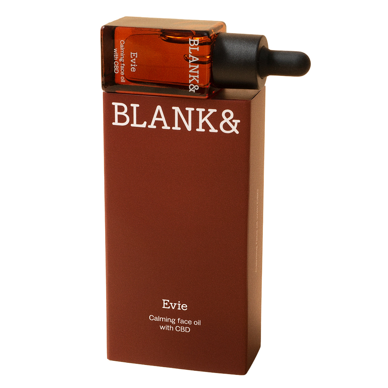 Blank& Evie Kasvoöljy; meripihkanvärinen tippapullo tekstillä BLANK& Evie Calming Face Oil with CBD lepää mattaruskean suorakulmaisen rasian päällä, jossa vastaava valkoinen groteskiteksti; rasia ja pullo aseteltuna siististi tasaiselle, neutraalille pinnalle; ei ihmisiä tai käsiä kuvassa; tuote sisältää iholle tarkoitettuja hoitavia ainesosia.