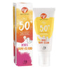 Ey! Aurinkosuojasuihke Kids SK50+; tuubi ja laatikko ey!-luomukosmetiikan KIDS SUN-FLUID SPF 50+ -aurinkosuojaa keltaisin, valkoisin ja oranssein sävyin, merkitty korkeaksi mineraalisuojaksi ja vedenkestäväksi; molemmat tuotteet mattapintaisia; tuubi sylinterinmuotoinen ruuvikorkilla, laatikko suorakulmainen; pakkauksessa lihavoitua groteskitekstiä eri kokoisin; valkoinen tausta ilman muita esineitä tai ihmisiä, studiotuotekuva suoraan edestä silmän korkeudelta.
