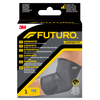 FUTURO Comfort Fit Säädettävä Kyynärpäätuki: rasia 3M FUTURO Comfort Fit -kyynärpäätukea, jossa harmaa kyynärpäätuki käsivarressa; pakkaus on pystyasentoinen suorakulmainen, mattapintaista pahvia sinisin, keltaisin ja valkoisin osioin; tuotekuvassa tuki puettuna paljaaseen käsivarteen; groteskiteksti kertoo kohtalaisesta tuesta ja säädettävästä istuvuudesta usealla kielellä; ei muita ihmisiä tai käsiä kuin mallin käsivarsi, neutraali tausta.
