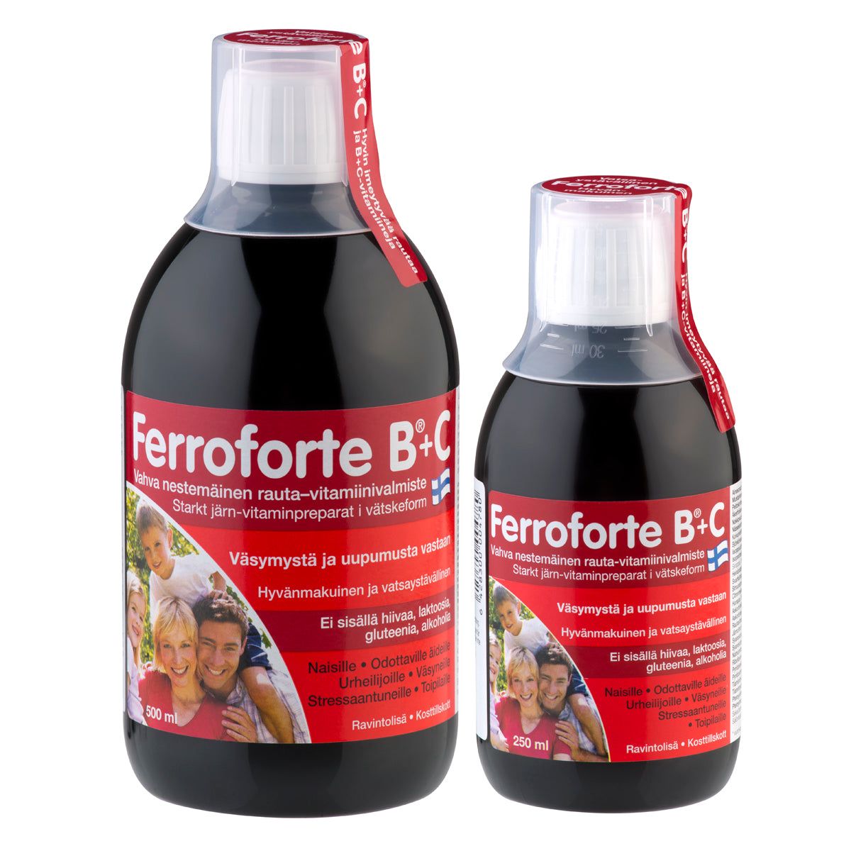 Kaksi Ferroforte B + C Nestemäinen Rautavalmiste -pulloa, tilavuuksiltaan 500 ml ja 250 ml; punaisin etiketein ja valkoisin tekstein, mukana valokuvia hymyilevistä ihmisistä; sylinterimäiset, kiiltäväpintaiset muovipullot punaisin turvasinetöidyin korkein; tuotenimi lihavoiduin suuraakkosin; kuvattu yksiväristä taustaa vasten, ei ihmisiä tai käsiä itse kuvassa näkyvissä.