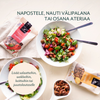 Foodin Honey Garlic Almonds; tasokuva salaattikulhoista, paahdettujen pähkinöiden pusseista ja pienestä pähkinäkulhosta vaalealla alustalla; pussit pystyssä, suorakaiteen muotoisia ja mattamateriaalia, pelkistettyä suomenkielistä tekstiä ja pähkinäkuvia etusivulla; salaattikulhot pyöreitä lasia tai keramiikkaa; tausta sileä ja luonnonvalkoinen; ei ihmisiä tai käsiä; suomenkielinen teksti luettavissa lihavoidulla groteskilla tuotteiden yläpuolella.