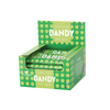 Foodin Dandy Candy Date Bar Sour Apple: vihreä suorakulmainen rasia mattapinnalla sisältää useita yksittäin käärittyjä patukoita; pakkauksessa pieniä omenaikoneita ja selkeästi näkyvä teksti "Foodin Dandy Sour Apple" rasian etuosassa; tuote on aseteltu neutraalia taustaa vasten, ei ihmisiä tai käsiä näkyvissä.