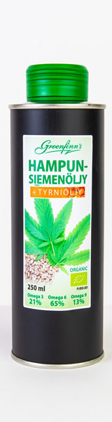Greenfinns Luomu Hamppu-Tyrniöljy: musta Greenfinns hamppusiemenöljy -purkki vihreällä muovisella kierrekorkilla, mattaetiketissä yksityiskohtainen vihreä hamppulehtikuvitus ja hajallaan olevia hampunsiemeniä; suorakulmainen 250 ml:n purkki, luettavissa teksti "organic" ja "cold-pressed"; groteskikirjasin hallitsee; tuote kuvattu valkoista taustaa vasten, ei ihmisiä tai rekvisiittaa näkyvissä.
