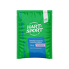 Hart-Sport Urheilujuomajauhe Multifruit; vihreä-sininen pussi, 54 g, suomenkielinen teksti ja multifruit-makumerkintä etuosassa, kuvattu valkoisella taustalla; pakkaus on kiiltäväpintainen saumatuin reunoin ja suorakulmainen; monivärisiä lohkoja pinnalla, brändinimi suurella groteskikirjasimella pienempien tuotetietojen yläpuolella; ei ihmisiä tai muita esineitä näkyvissä.