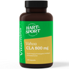 Hart-Sport Vahva CLA 800 mg, ruskea muovinen ravintolisäpullo mustalla korkilla; vihreä-keltaisessa etiketissä teksti HART-SPORT, Vahva CLA 800 mg ja 90 kapselia sekä suomenkielisiä tuotetietoja; etiketin sivulla korostettu "Vitamins" valkoisin kirjaimin; pääteksti lihavoitua groteskia; pinta mattaa; tausta valkoinen, ei ihmisiä eikä käsiä näkyvissä.