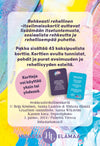 Hidasta Elämää Rohkeasti Rehellinen Itseilmaisukortit; värikäs korttipakkamainos suomeksi, jossa tekstiä itseilmaisukorteista, inspiroivia esimerkkikortteja ja Hidasta Elämää -brändin logoja alaosassa; mukana tuotetietoja ja suunnittelijan mainintoja; suorakaiteen muotoinen rasia monivärisenä, kiiltävä pinta, pyöristetyt kulmat; useita esimerkkikortteja erilaisin typografisin tyylein tasaisella alustalla; ei ihmisiä tai käsiä kuvassa.