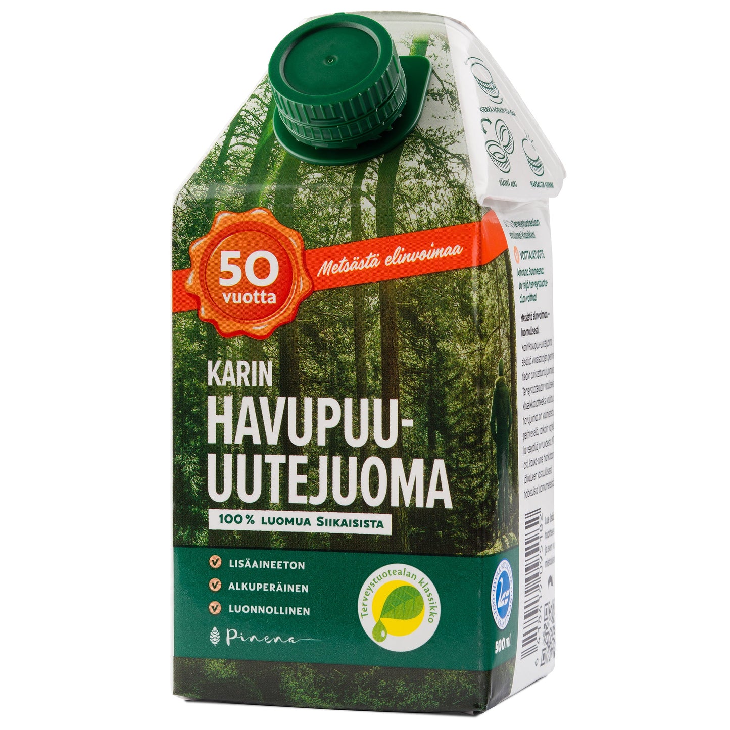Karin Havupuu-uutejuoma, suomalaisen havupuu-uutejuoman pakkaus, metsäkuvitus, vihreä korkki ja etiketti, joka korostaa 100 % luomua ja luonnollisuutta; suorakulmainen pahvipakkaus mattapinnalla; etiketti groteskitekstillä, osa lihavoitua; korkki muovinen ja kierrettävä; tuote kuvattu valkoista taustaa vasten, ei ihmisiä eikä muita esineitä; studiokuva suoraan edestä silmän korkeudelta.