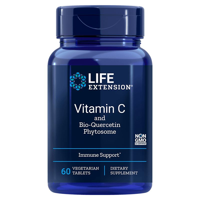 Life Extension Vitamin C and Bio-Quercetin Phytosome; sininen muovipullo Life Extension Vitamin C and Bio-Quercetin Phytosome -ravintolisää mattapintaisena, sylinterinmuotoinen tasaisella korkilla; etuetiketissä tuotenimi, 60 kasviskapselia, muuntogeenittömyys, vastustuskyvyn tuki ja ravintolisämerkintä lihavoidulla sinisellä ja valkoisella typografialla; ei ihmisiä tai käsiä kuvassa, neutraali tausta, tavanomainen tuotekuva; yhdistelmä C-vitamiinia ja hyvin imeytyvää kversetiiniä antioksidanttitueksi.