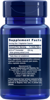 Life Extension Ginseng Energy Boost; sininen ravintolisäpullo sylinterimäistä muovia kiiltäväpinnalla, näyttää "Supplement Facts" -etiketin sivullaan; etiketissä ainesosat, valmistajatiedot, GS15-4-fermentoitu aasialainen ginsenguute sekä FDA-arviointivaroitus selkeällä groteskitekstillä; ei ihmisiä eikä käsiä näkyvissä; tausta yksinkertainen; etiketti näyttää ravintosisältötiedot ja valmistajatiedot mukaan lukien GS15-4-fermentoidun ginsenguutteen ja varoituksen FDA:sta.