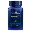 Life Extension Vitamin D3 25 mikrog; sininen sylinterinmuotoinen muovipullo kiiltäväpinnalla, sisältää 90 pehmytkapselia (25 µg / 1000 IU) D3-vitamiinia; etiketti on valko-tummansininen groteskitekstillä, mainitsee gluteenittomuuden sekä luuston ja immuunijärjestelmän normaalin toiminnan tukemisen; ei ihmisiä tai käsiä näkyvissä; tausta valkoinen.