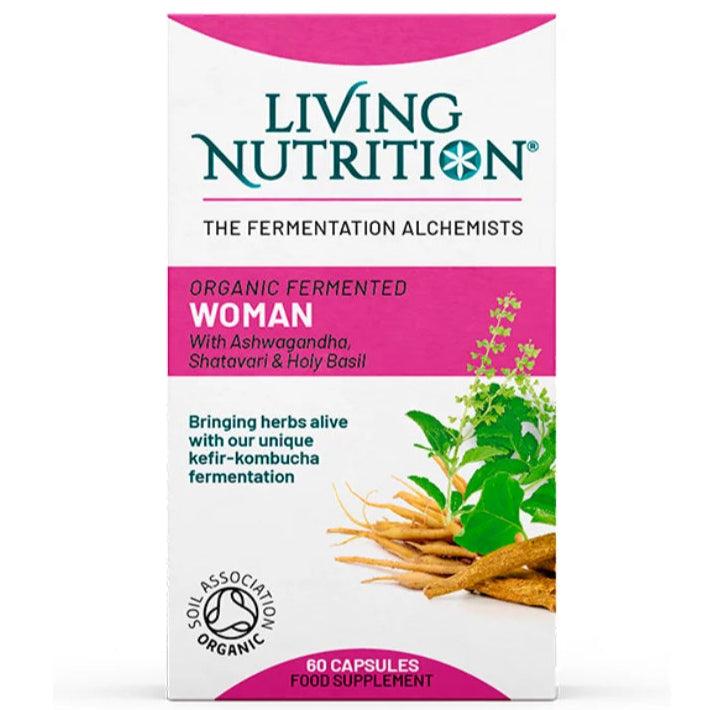 Living Nutrition Woman; laatikko Living Nutrition -luomufermentoituja Woman-kapseleita, kuvitettuna yrtein kuten intiaanikirsikkajuuri ja basilika, teksti korostaa kefir-kombucha-fermentaatiota ja luomusertifiointia; tuote painottaa luomu-ainesosien hyötyjä; laatikko on suorakulmainen mattapinnalla, pääosin valkoinen turkoosin ja vihrein korostein, lihavoitua groteskitekstiä, pieniä kasvikuvia; pystyasennossa valkoisella taustalla.