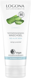 Tuubi Logona Naturkosmetik -syväpuhdistavaa pesugeeliä aloe veralla normaalille iholle, mattapintainen valkoinen muovirunko, vihreä korkki ja vaakasuora etiketti. Vegaani- ja luomusertifiointien logot ovat etupuolella yhdessä vihreän aloe vera -kuvituksen kanssa. Pääteksti on tummalla pääteviivattomalla fontilla. Kuvattu pelkistetyllä valkoisella taustalla; ei ihmisiä tai rekvisiittaa näkyvissä.