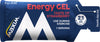 WIXE Energy Gel -pussi, mansikan makuinen, 33 g. Taipuisa pussi on mattapintainen ja siinä on repäisyavattava roskaton yläreuna. Tummansininen pohjaväri punaisin yksityiskohdin; suorakulmainen muoto kapenevalla yläosalla. Valkoinen lihavoitu pääteviivaton teksti näyttää brändin ja keskeiset tiedot, kuten 2:1 maltodekstriini:fruktoosi ja 1 annos. Valkoinen studiotausta; ihmisiä tai rekvisiittaa ei näy.