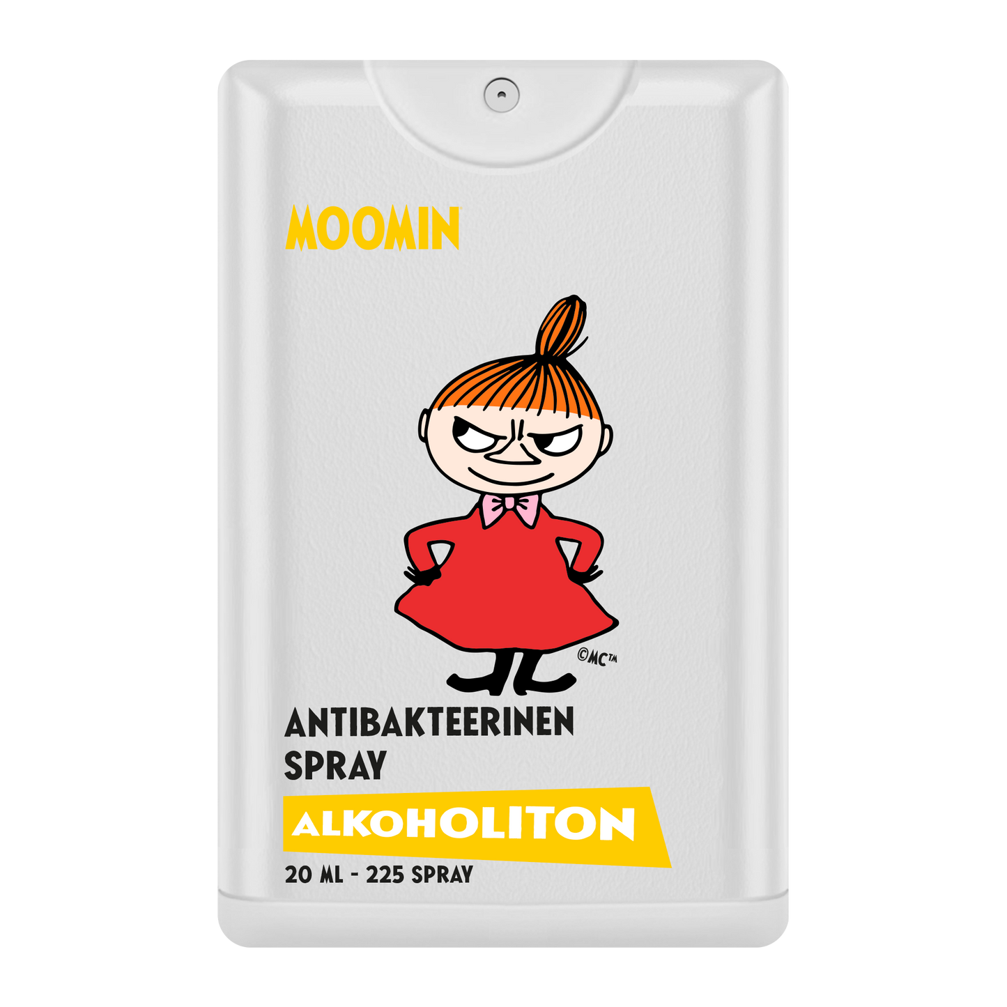Moomin Alkoholiton Antibakteerinen Käsisuihke; valkoinen suihkepullo tekstillä MOOMIN, kuvassa piirroshahmo punaisessa mekossa kädet lantiolla; teksti kertoo ANTIBAKTEERINEN SPRAY, ALKOHOLITON, 20 ML – 225 SPRAY; pinta mattapintainen; etiketin fontti lihavoitu ja groteski, isoin kirjaimin; ei käsiä tai ihmisiä; tausta vaalea ja neutraali; kuvattu suoraan edestä.