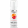 Mossa Vitamin Cocktail Energisoiva Seerumi; valkoinen Mossa Vitamin Cocktail Energising Serum -pullo, jossa kuva tyrnistä ja vadelmasta; etiketissä mainitaan koostumus normaalille, janoiselle ja kuivalle iholle; pullo sylinterin muotoinen kiiltopinnalla ja valkoisella pumpulla; musta groteskiteksti etiketissä näyttää tuotenimen; tausta valkoinen, ei ihmisiä tai käsiä kuvassa.