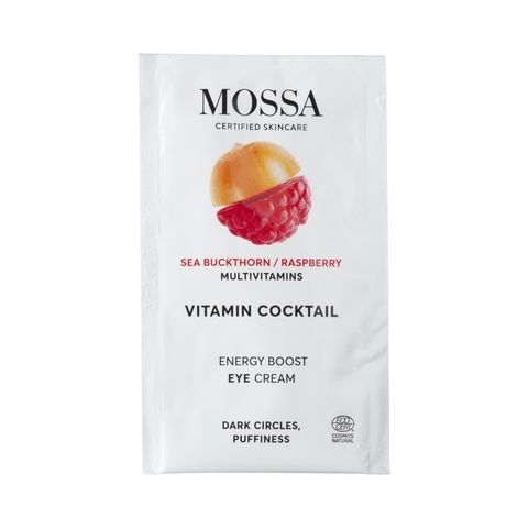 MOSSA Vitamin Cocktail Silmänympärysvoide, pussi; kuva tyrnistä ja vadelmasta, korostaa energiaa antavaa ja tummia renkaita vähentävää vaikutusta; pakkaus valkoinen mustin ja punaisin tekstein, mattapinta, suorakulmainen muoto; groteskifonttia; vaalea tausta, ei ihmisiä tai käsiä.