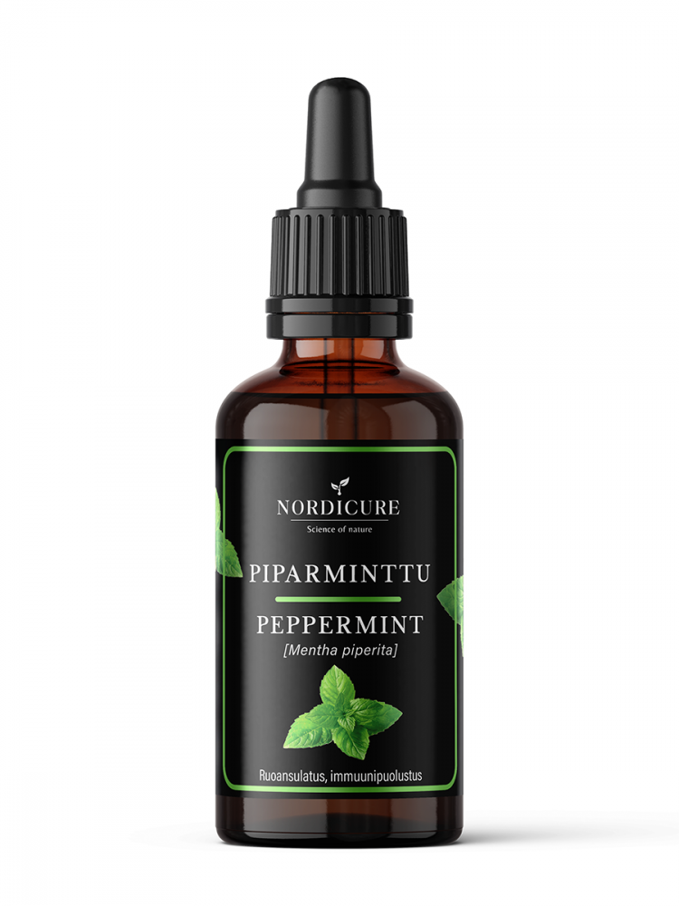 NordiCure Peppermint; ruskea lasinen tippapullo, jossa lukee "Nordicure Piparminttu Peppermint (Mentha piperita)", piparminttulehtiä ja huolella suunniteltu etiketti; pullo on sylinterinmuotoinen ja mattapintainen, päällä musta korkki; etiketissä on selkeää, painettua groteskitekstiä; tausta neutraali ilman lisärekvisiittaa, ihmisiä tai käsiä.