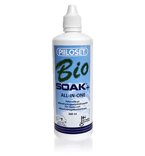 PIILOSET Bio SOAK+ ALL-IN-ONE -piilolinssineste, 360 ml; valkoinen muovipullo teräväkärkisellä korkilla; etiketissä sinisiä ja vihreitä elementtejä sekä mustaa ja sinistä groteskitekstiä piilolinssien puhdistuksesta; pinta mattainen; ei ihmisiä tai käsiä kuvassa, tausta yhtenäinen; kuva on lähikuva pakkauksesta.