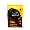 Planet Paleo Keto Coffee; pystyssä oleva Planet Paleo Keto Coffee Collagen Hottie -jauhepussi mattaruskein ja keltaisin väriskeemoin; pakkaus joustavaa muovia, suorakulmainen ja tasapohjainen; valkoinen ja kultainen groteskiteksti kertoo tuotenimen sekä ominaisuudet "keto" ja "dairy-free", useita pyöreitä kuvakkeita; ei ihmisiä tai käsiä; tuote kuvattu vaalealla taustalla.